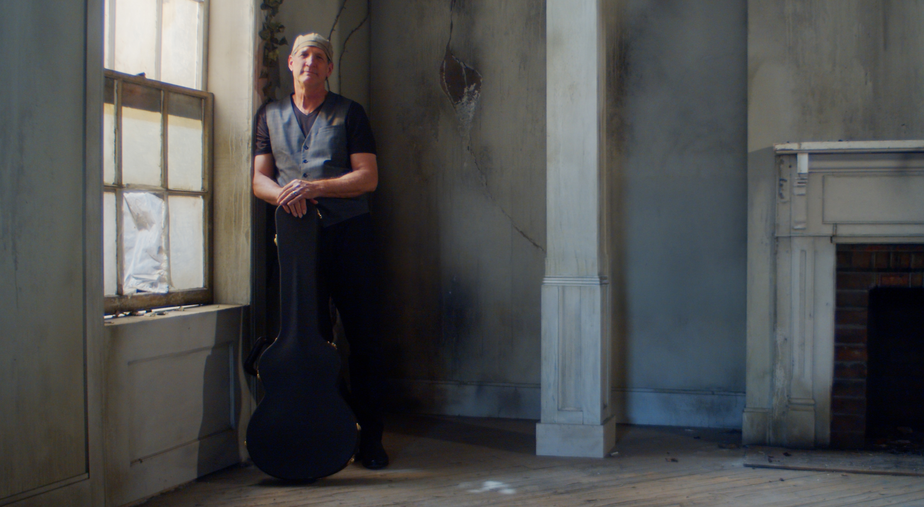 How Sweet It Is: Steve Leslie Sings James Taylor